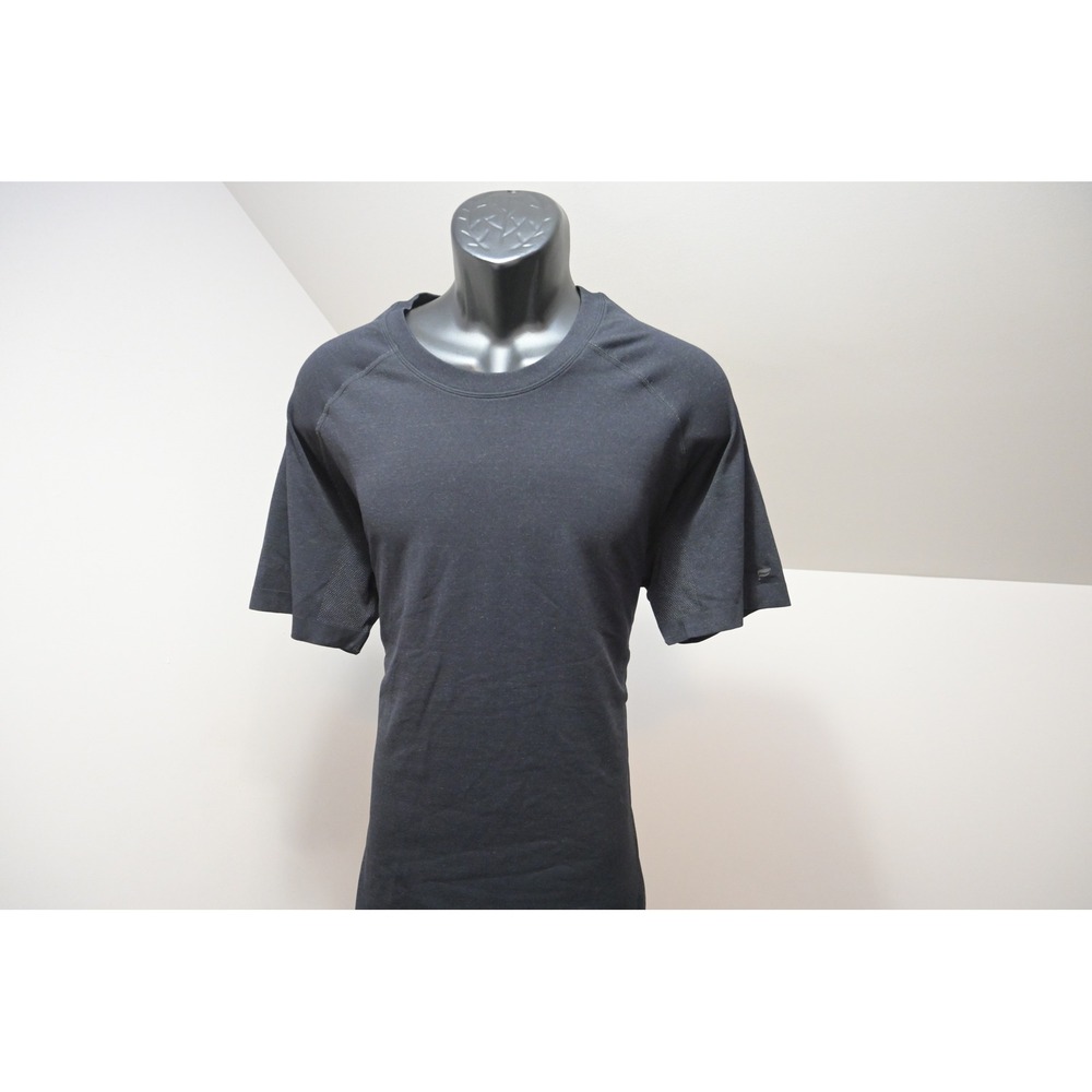 Fabletics Gym T-Shirt Men XXL Black Short Sleeve Mesh Panel Athletic Tee EUC